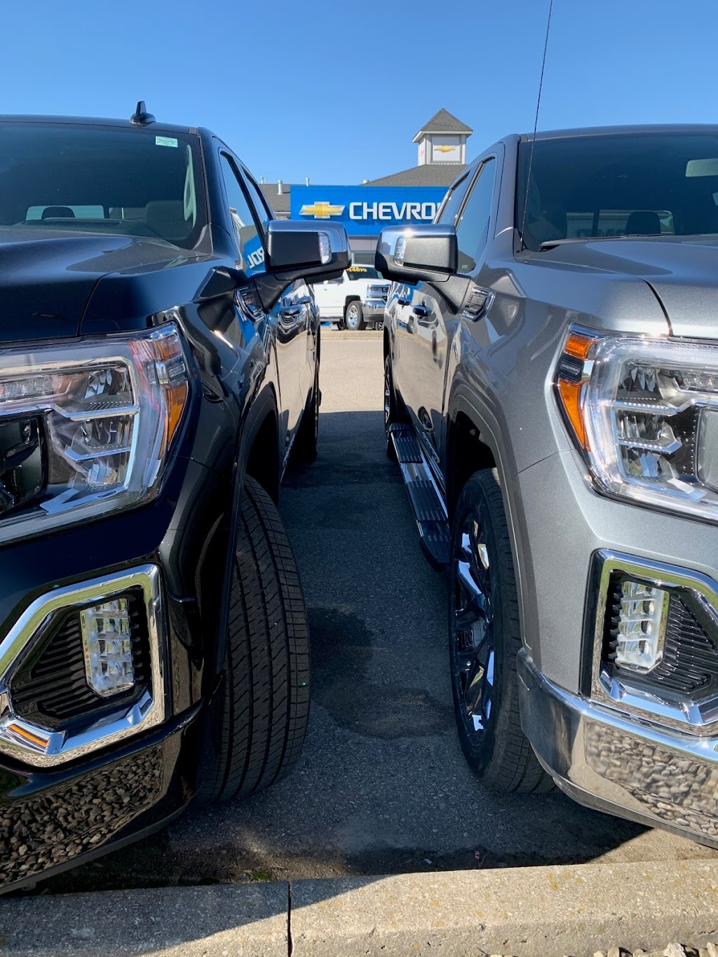 Lakeside Chevrolet Buick GMC Ltd. | 792 Broadway St, Kincardine, ON N2Z 2G1, Canada | Phone: (519) 396-3367