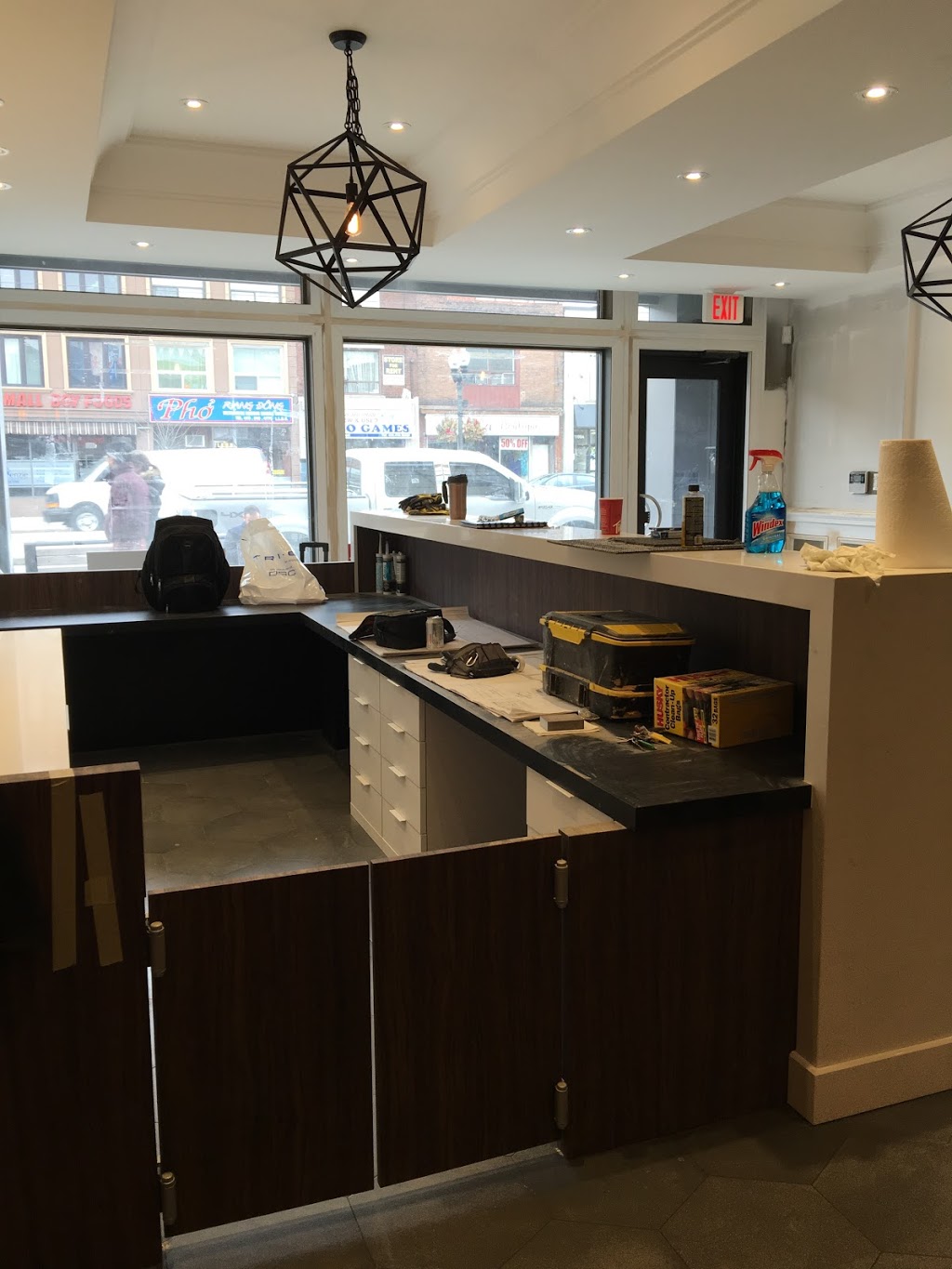 RE/MAX Ultimate Realty Inc., Brokerage | 1192 St Clair Ave W, Toronto, ON M6E 1B4, Canada | Phone: (416) 656-3500