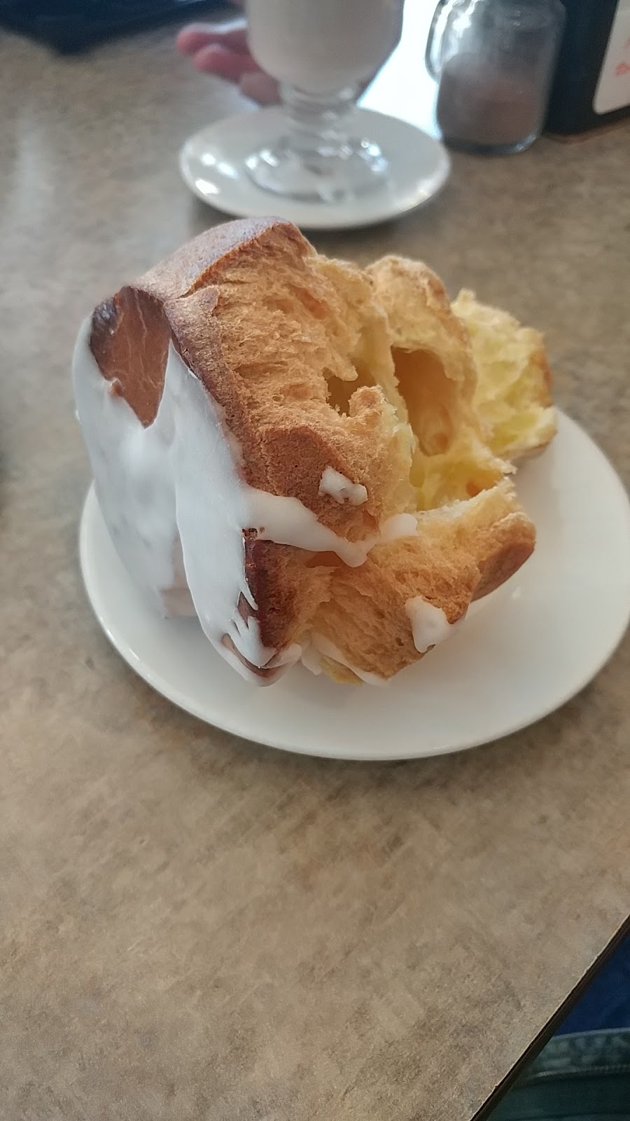 Ardglen Bakery | 85 Clarence St, Brampton, ON L6W 1S5, Canada | Phone: (905) 455-9021