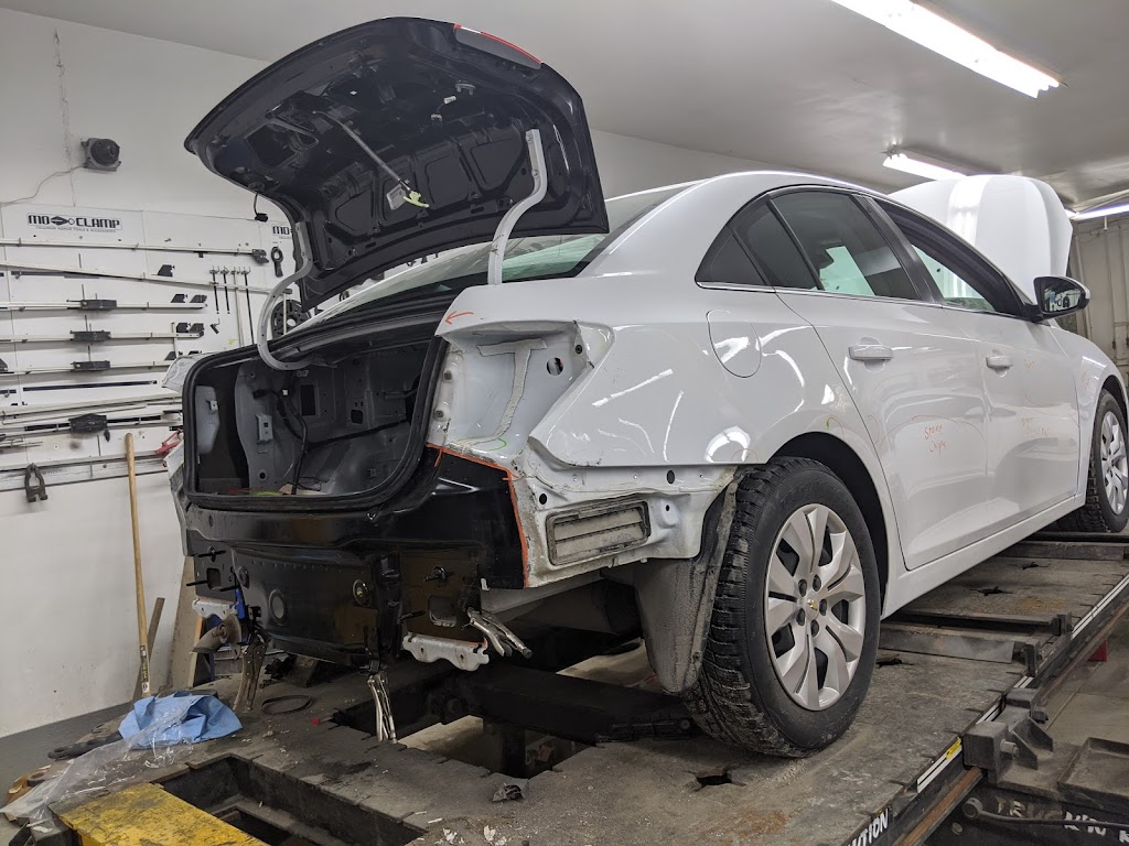 Town Autobody | 64 Salter St, Winnipeg, MB R2W 4J6, Canada | Phone: (204) 421-1300