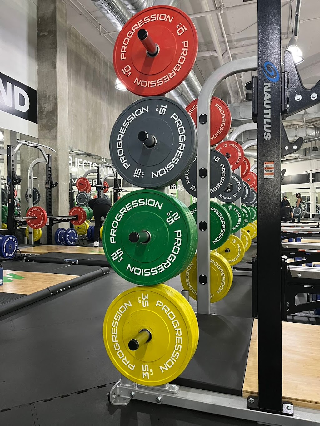 Fitness World | 15850 26 Ave #120, Surrey, BC V3Z 2N6, Canada | Phone: (604) 385-1316