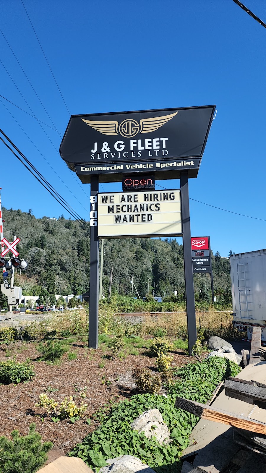 J & G Fleet Services Ltd | 8106 Lickman Rd, Chilliwack, BC V2R 3Z9, Canada | Phone: (604) 792-1102