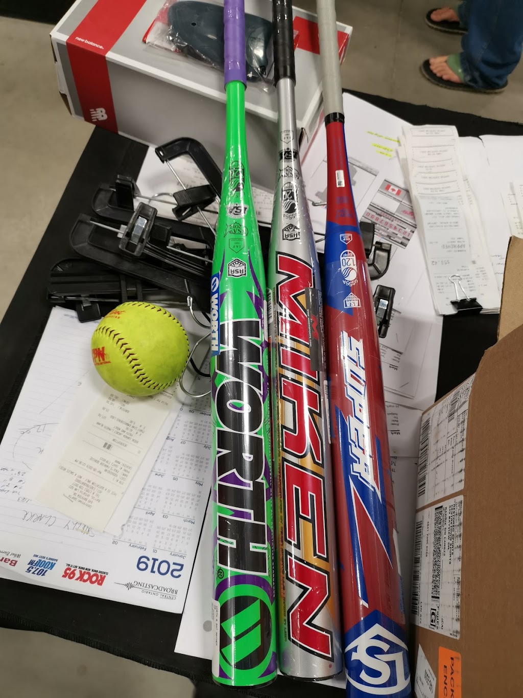 Centretown Sports | 649 Bayview Dr, Barrie, ON L4N 6Z2, Canada | Phone: (705) 728-3977