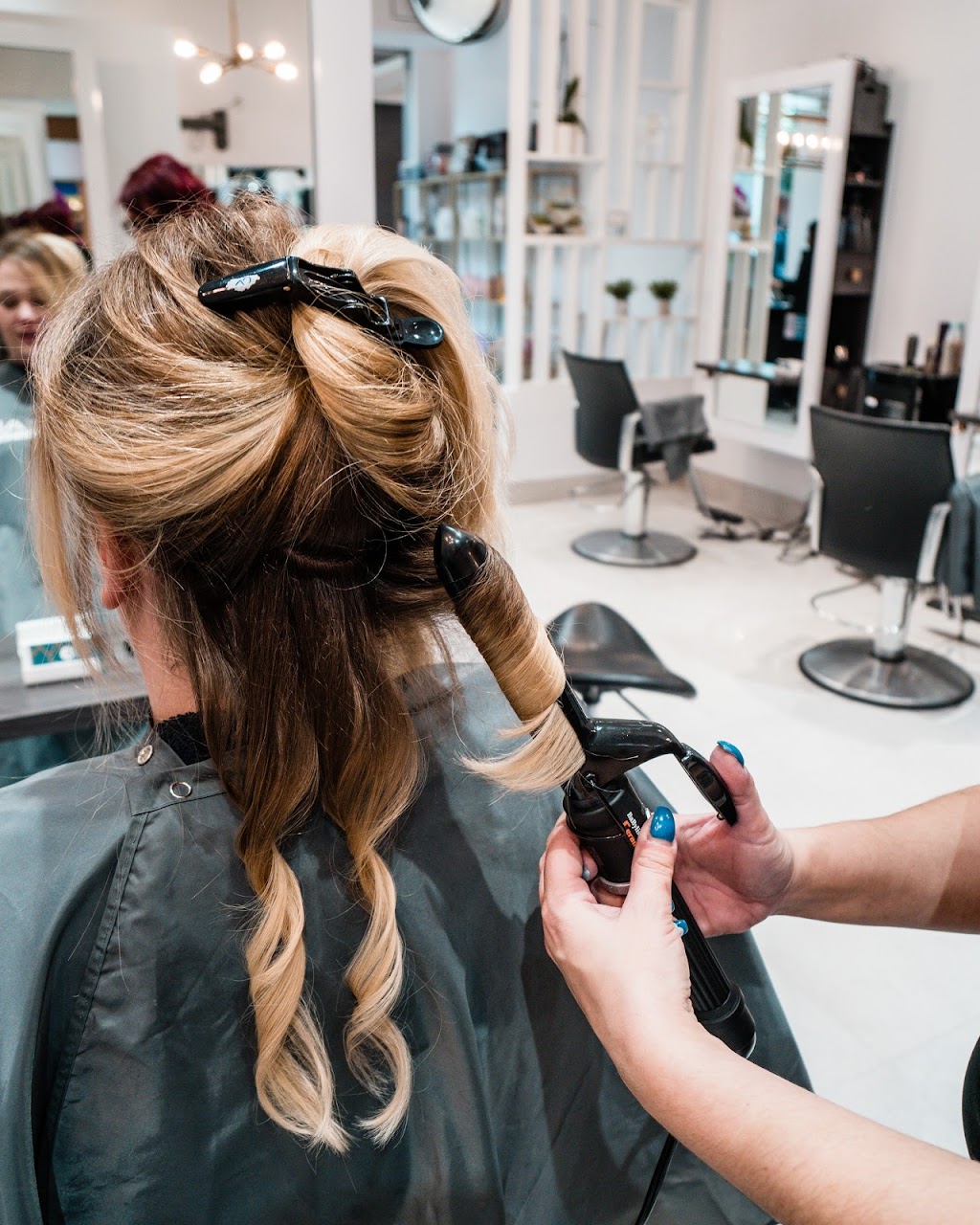Decarrini Coiffure | 401 Boul Labelle, Rosemère, QC J7A 3T2, Canada | Phone: (450) 437-4360