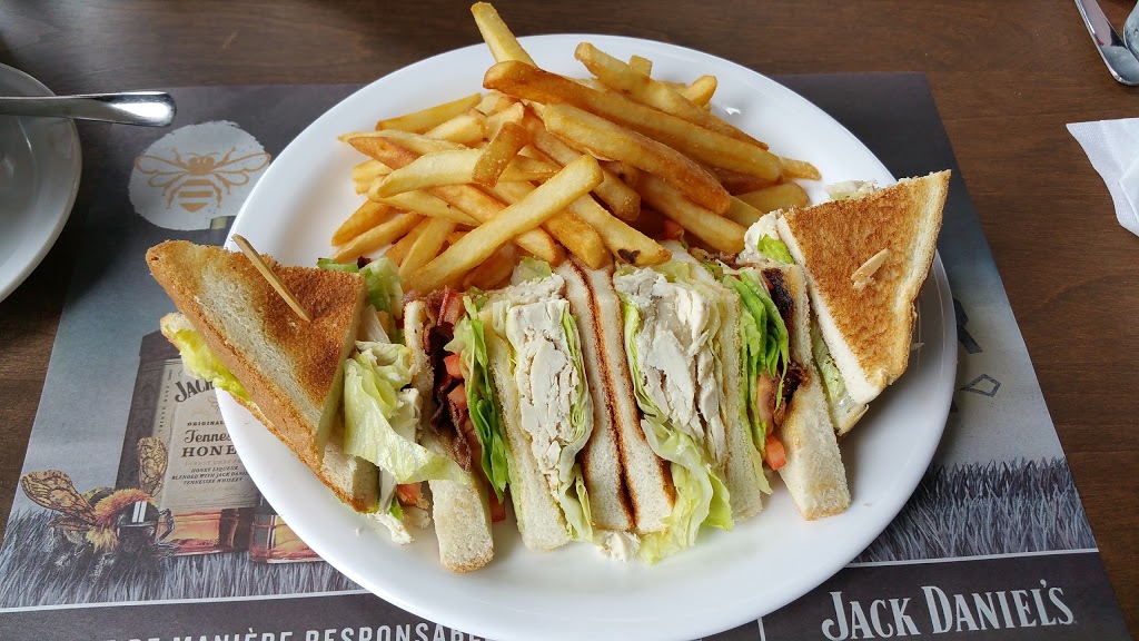 Restaurant Normandin Bernières | 530 Rue de Bernières, Saint-Nicolas, QC G7A 1E1, Canada | Phone: (418) 831-6789
