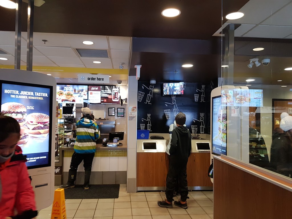 McDonalds | 4370 Lorimer Rd, Whistler, BC V0N 1B4, Canada | Phone: (604) 932-2813