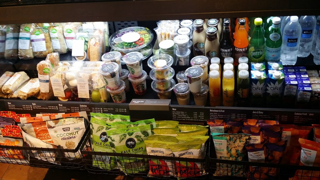 Starbucks | 39 Eglinton Ave E, Toronto, ON M4P 1A2, Canada | Phone: (416) 483-6850