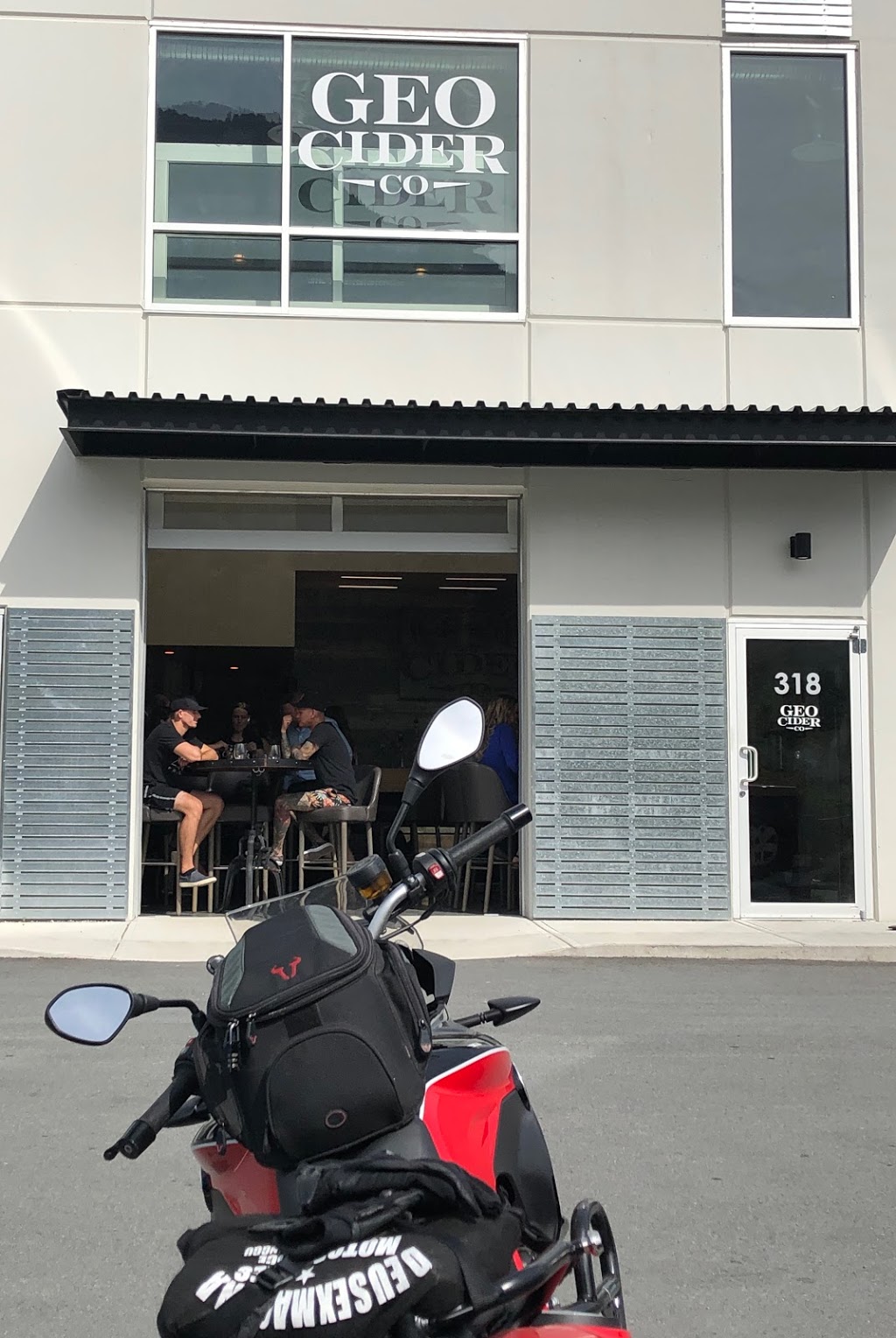 Geo Cider Co | 1201 Commercial Way #318, Squamish, BC V8B 0V1, Canada | Phone: (778) 733-1080