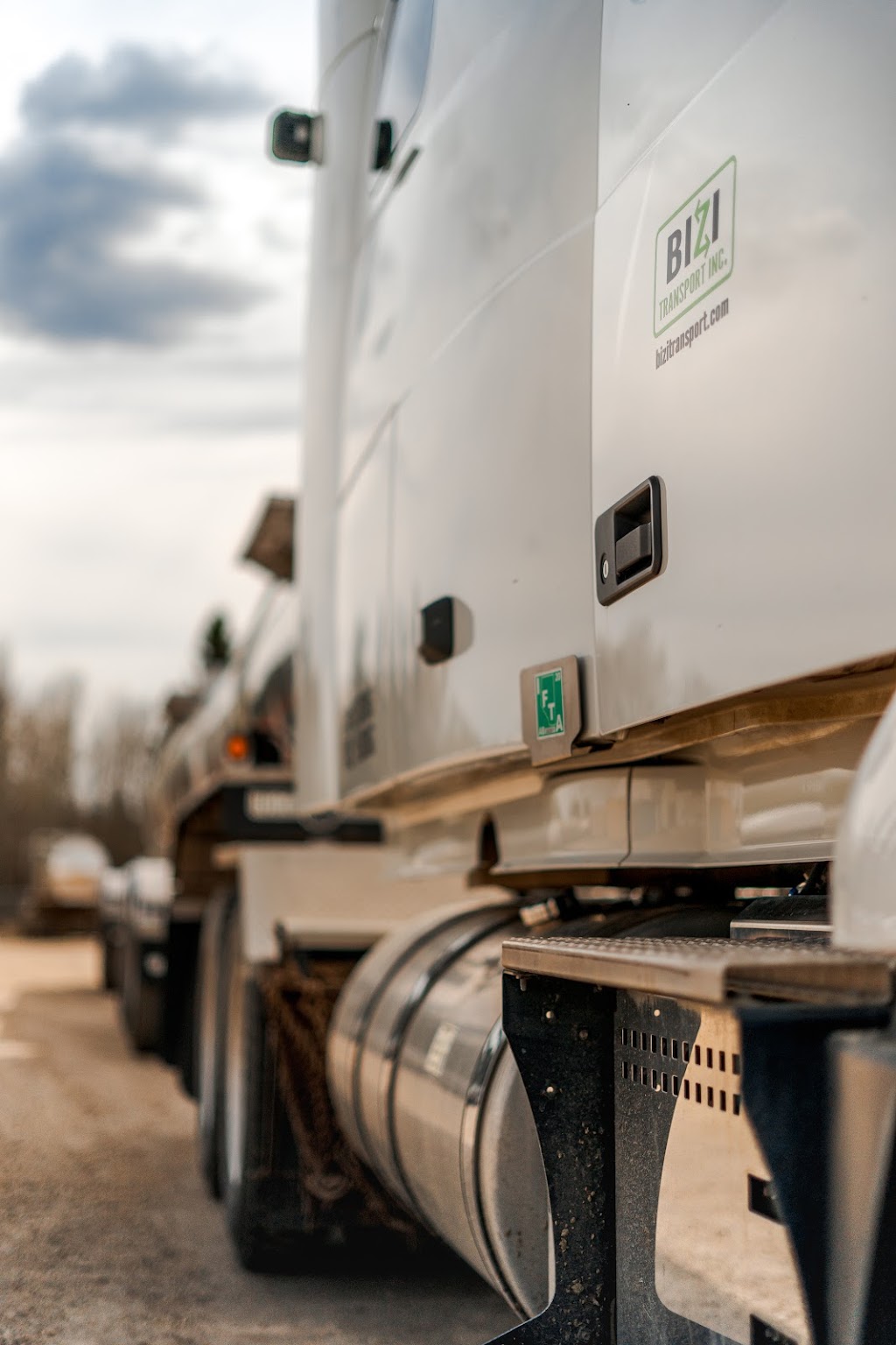 Bizi Transport Inc | 27 27123, Hwy 597, Blackfalds, AB T0M 0J0, Canada | Phone: (403) 550-3477