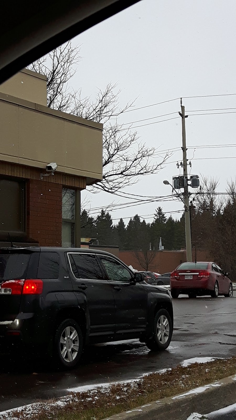 Tim Hortons | 329 Kent St W, Lindsay, ON K9V 2Z7, Canada | Phone: (705) 878-4300