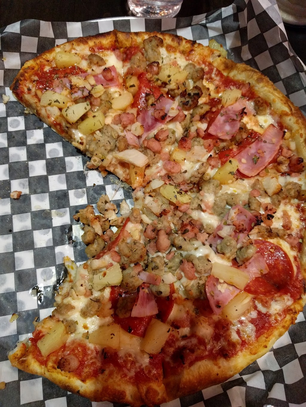 The Mad Italian Pizza | 20780 Willoughby Town Centre Dr, Langley City, BC V2Y 1X1, Canada | Phone: (604) 371-4410