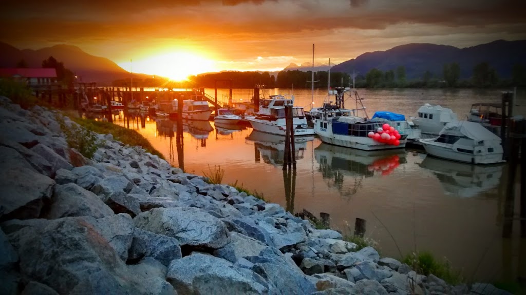 Catherwood Fuel Dock | 33308, 33336 Harbour Ave, Mission, BC V2V 2W4, Canada