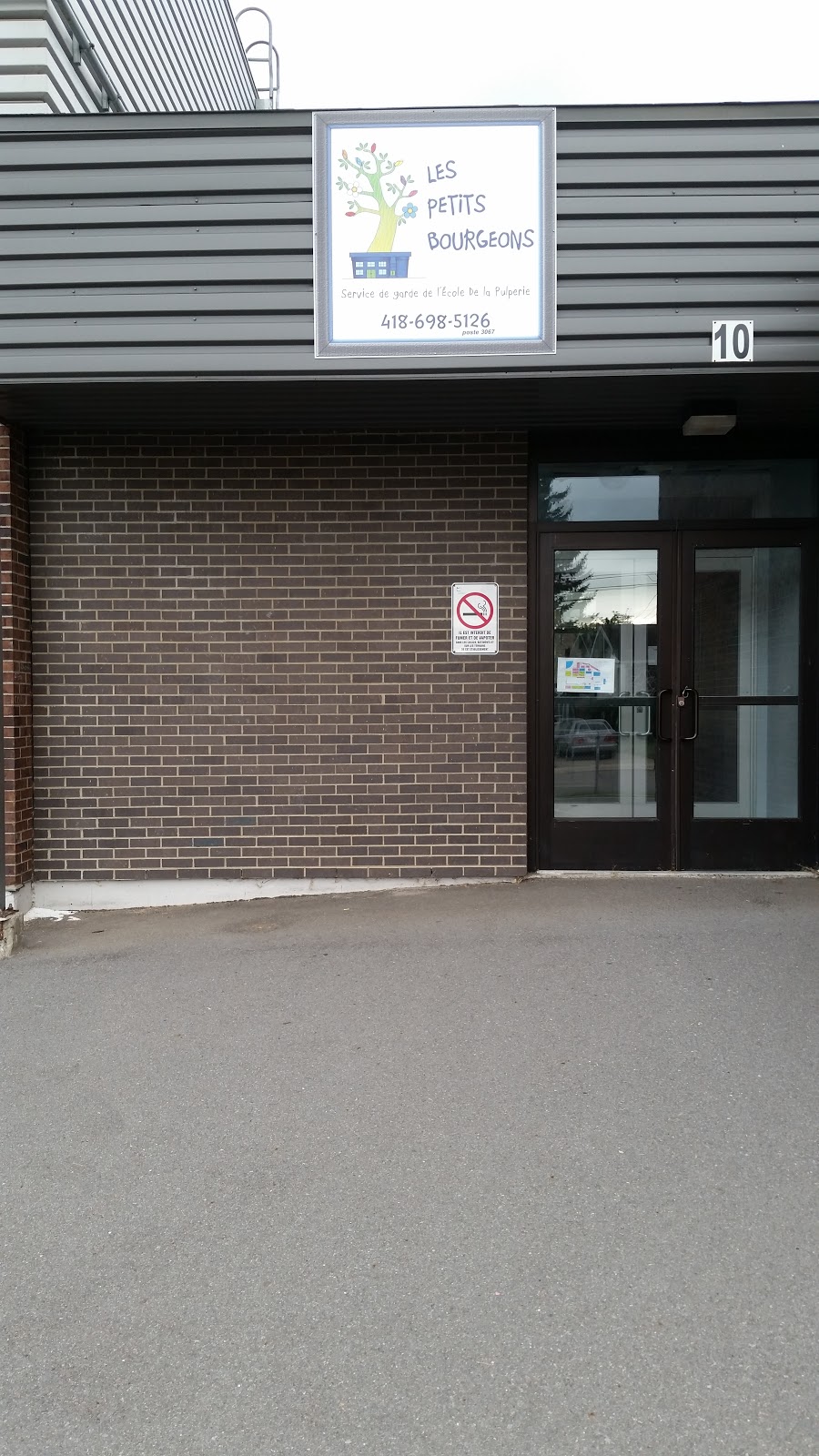 Pulperie Elementary School | 906 Rue Comeau, Chicoutimi, QC G7J 3J3, Canada | Phone: (418) 698-5126