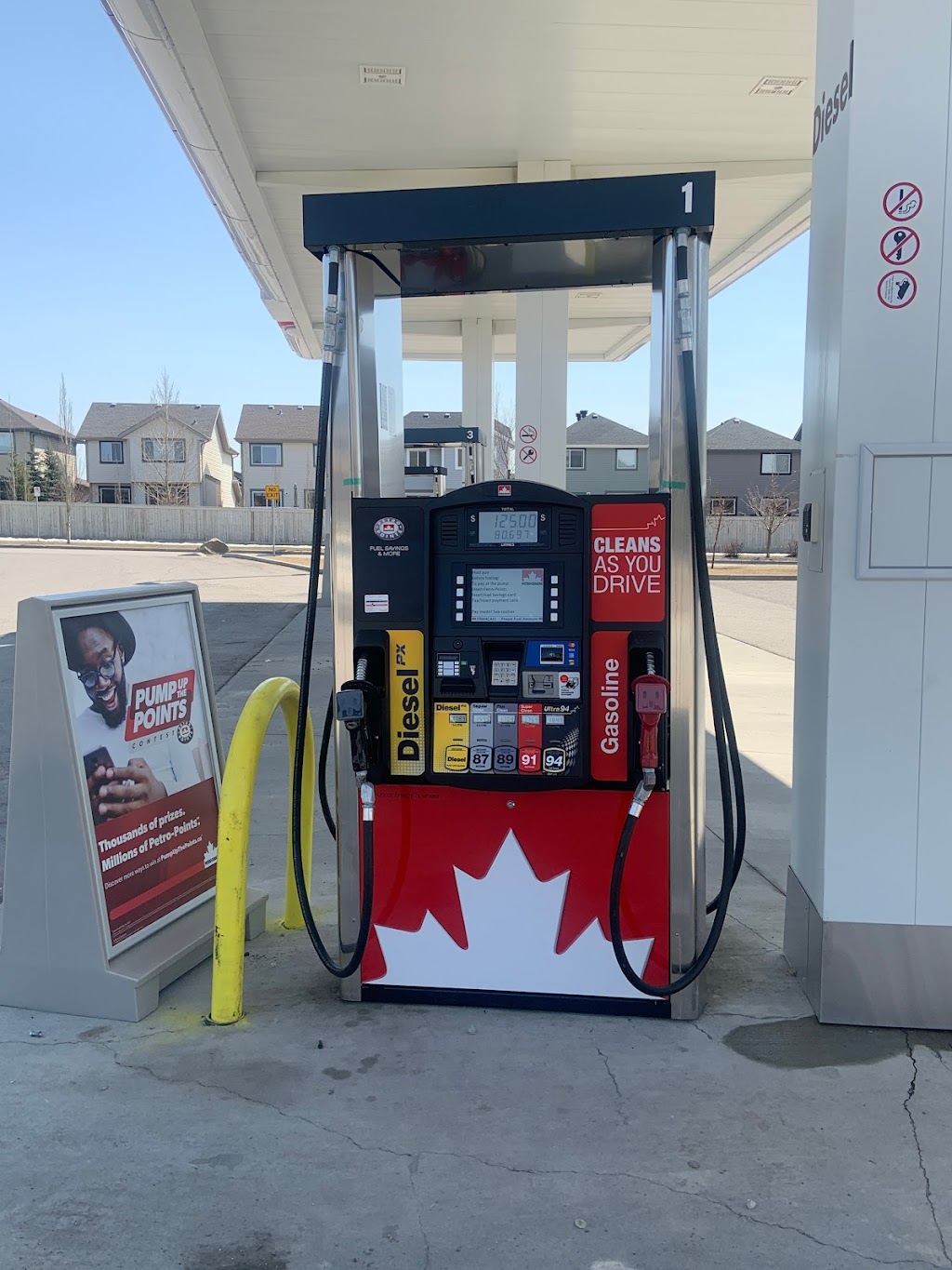 Madaans Country Market | Sunset Dr, Cochrane, AB T3C 0B4, Canada | Phone: (403) 851-0177