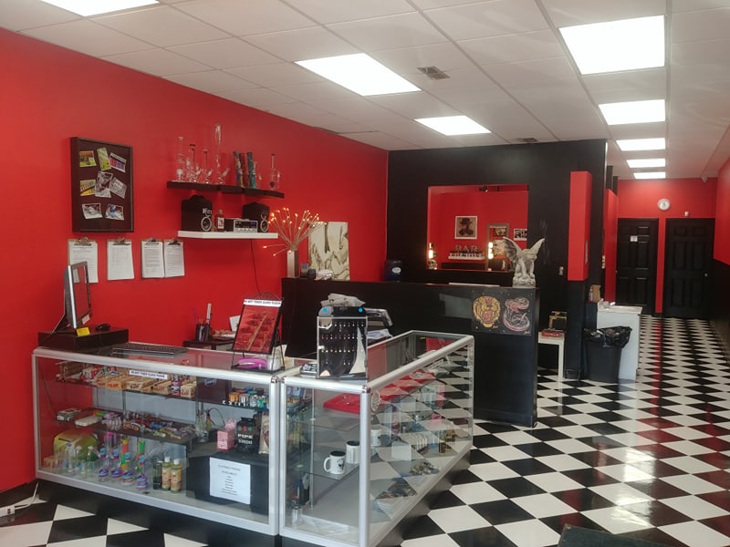 Fountain Of Ink Tattoos | 476 Woodlawn Rd E, Guelph, ON N1E 1B9, Canada | Phone: (519) 546-8409