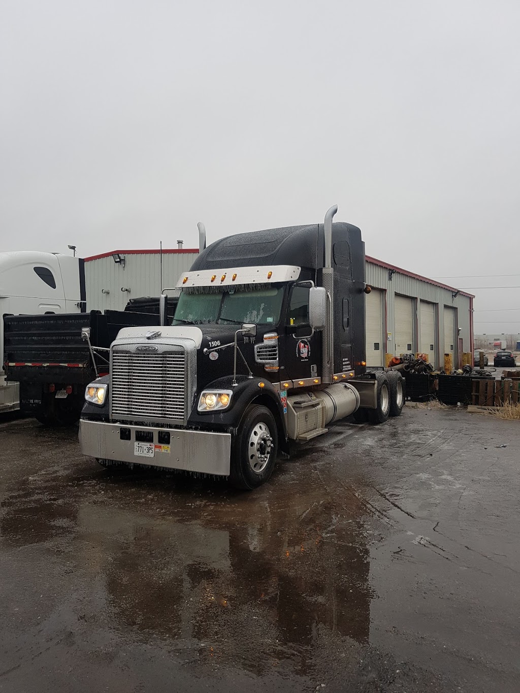 C & B International Freight System Inc. | 6000 Airport Rd N7T7H2, Telfer Rd, Sarnia, ON N7T 7H2, Canada | Phone: (519) 542-5920