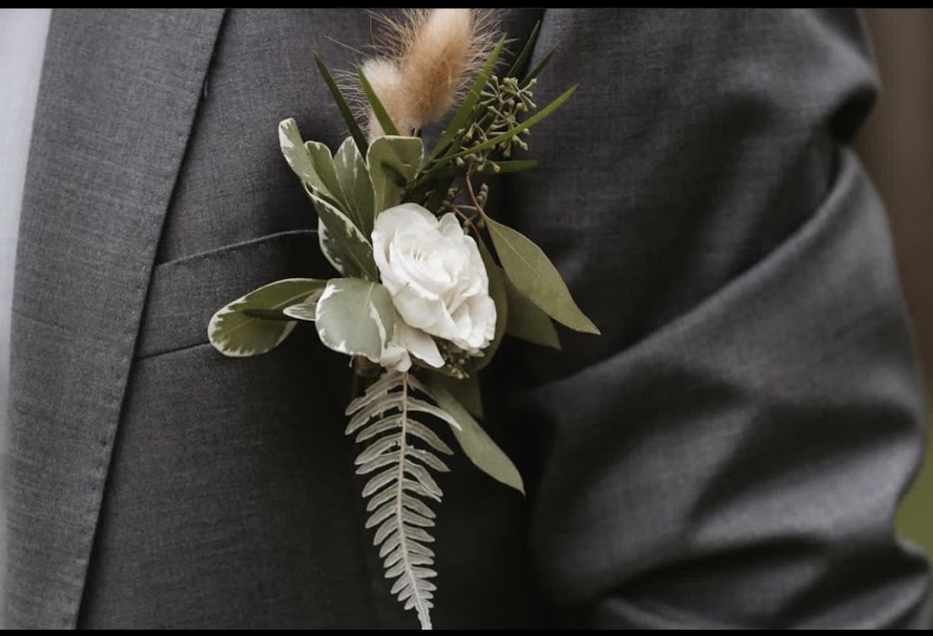 nest floral studio | 6003B 48 Ave, Camrose, AB T4V 0K2, Canada | Phone: (780) 672-1331