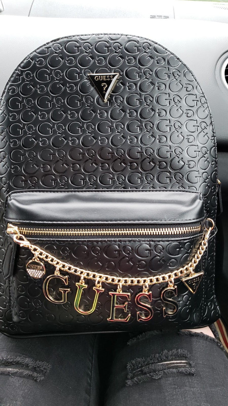 GUESS Factory | 570 Rue de la place Champêtre, Bromont, QC J2L 0A1, Canada | Phone: (450) 534-2290