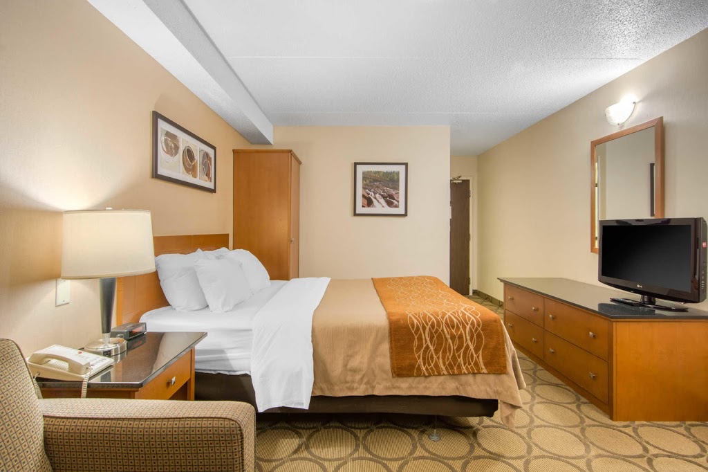 Comfort Inn | 2171 Regent St S, Sudbury, ON P3E 5V3, Canada | Phone: (705) 522-1101