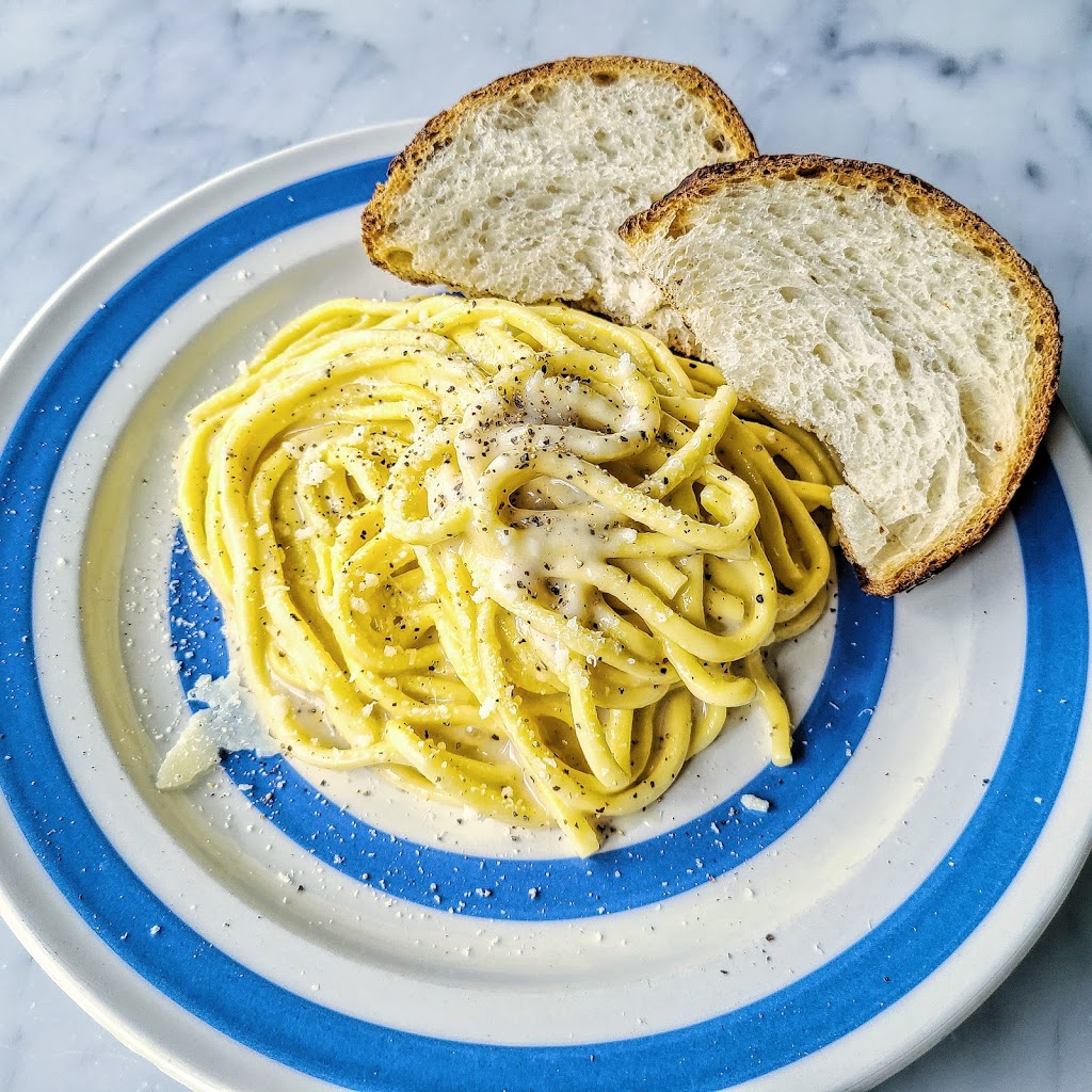 Famiglia Baldassarre | 122 Geary Ave, Toronto, ON M6H 4H1, Canada | Phone: (647) 293-5395