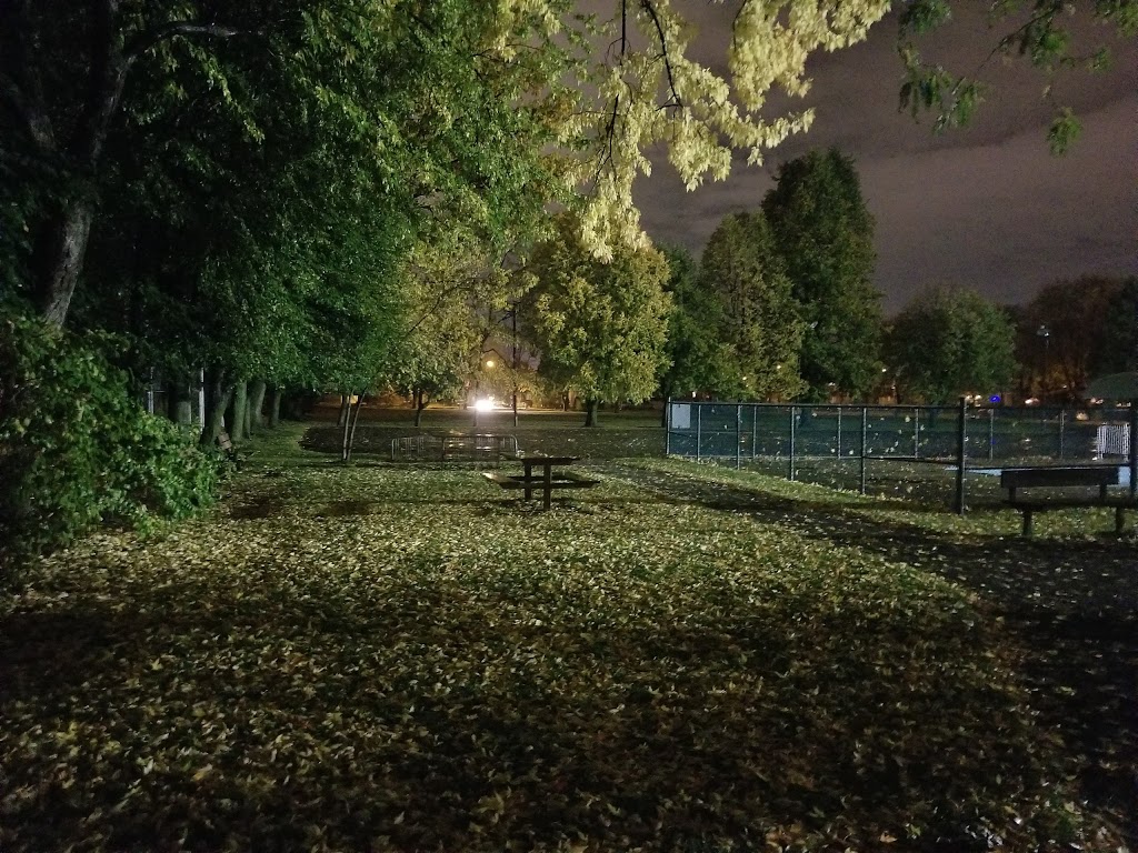 Parc Bon-Pasteur | 371 Rue Laurier, Laval, QC H7N 3N1 Rue Laurier, Laval, QC H7N 3N1, Canada | Phone: (450) 978-8000