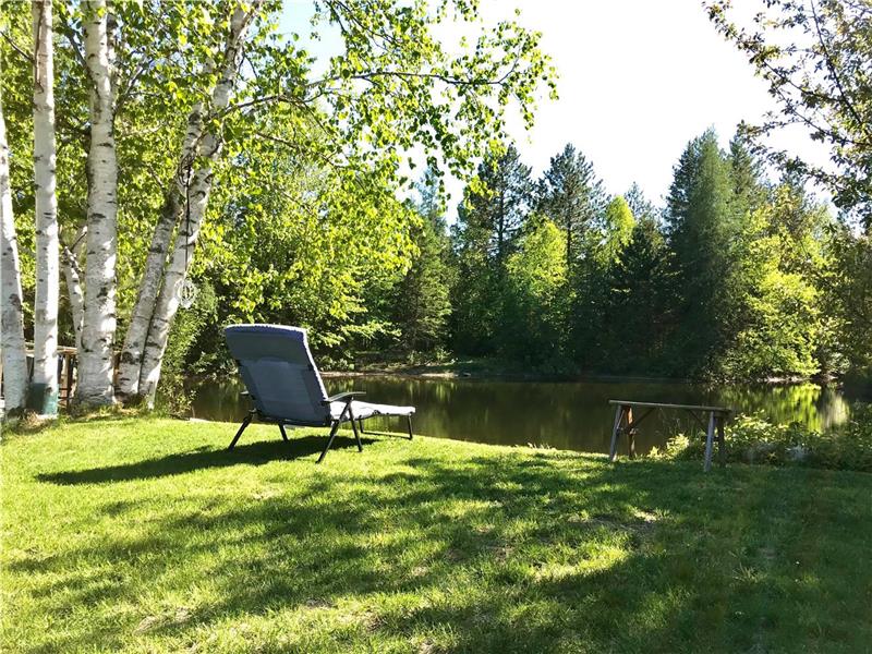 Chalet Zazlo | 395 Rue des Pâquerettes, Chertsey, QC J0K 3K0, Canada | Phone: (514) 977-8834