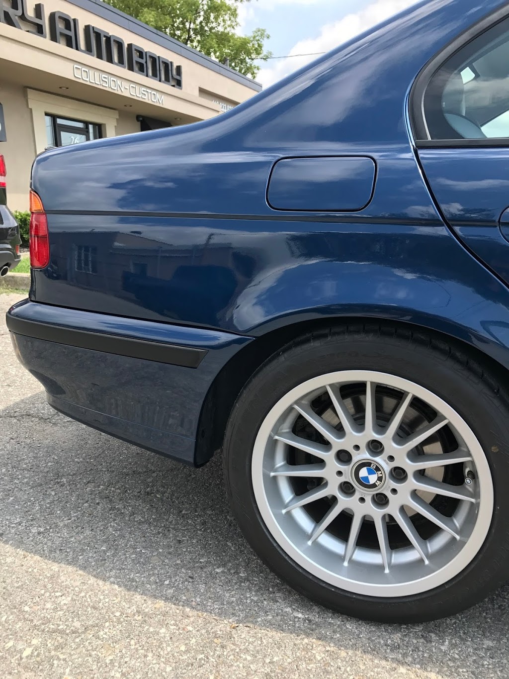 Luxury Auto Body & Collision | 26Chauncey Ave, Toronto, ON M8Z 2Z4, Canada | Phone: (416) 233-0768
