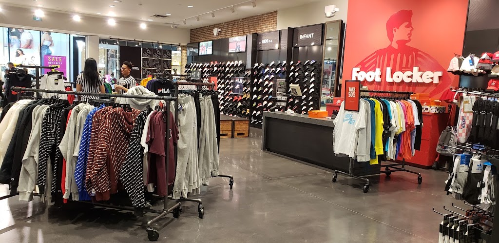 Foot Locker | 5000 Canoe Pass Wy Unit 614, Tsawwassen, BC V4M 0B3, Canada | Phone: (604) 948-3167