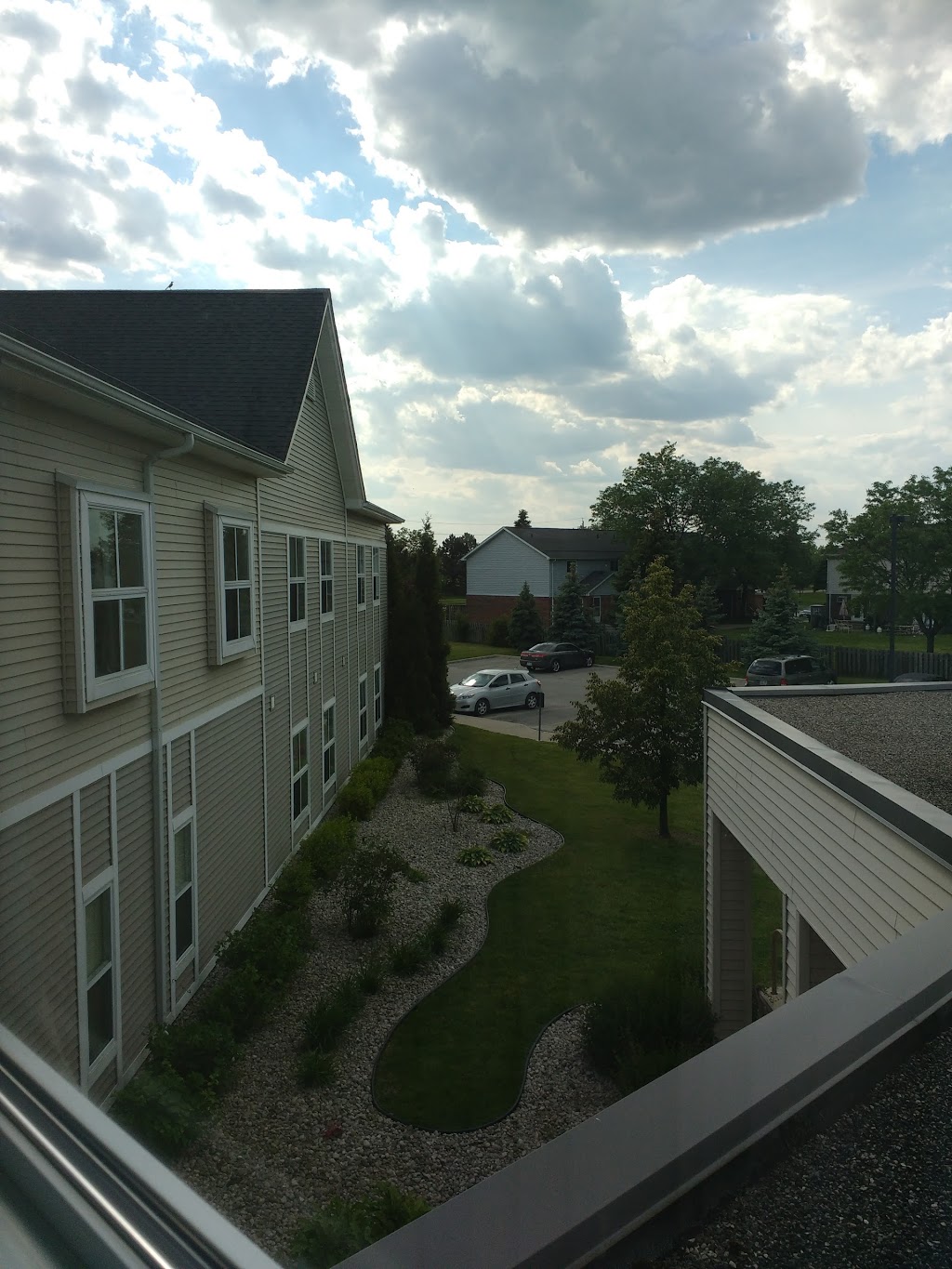 Extendicare Riverside Place Long-Term Care Home | 3181 Meadowbrook Ln, Windsor, ON N8T 0A4, Canada | Phone: (519) 974-0148