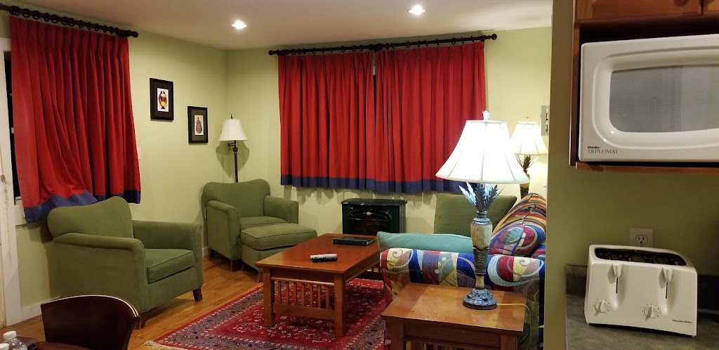 Island Sunset Resort | 19 Beach Cove Ln, Margaree Harbour, NS B0E 2B0, Canada | Phone: (902) 235-2669
