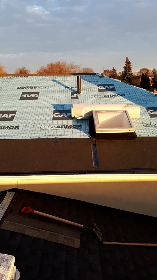 Laras Roofing | 9 Lester Ave, York, ON M6M 1V9, Canada | Phone: (647) 975-8857