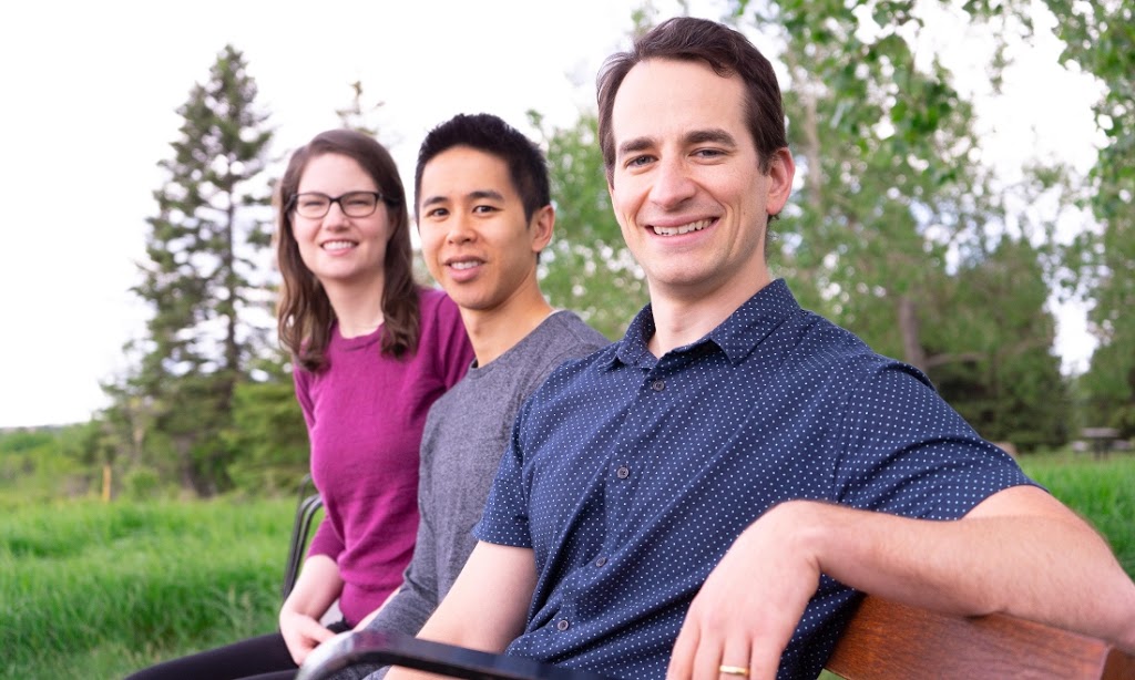 Avenida Dental Centre | 12445 Lake Fraser Dr SE Unit B205, Calgary, AB T2J 7A4, Canada | Phone: (403) 225-0990