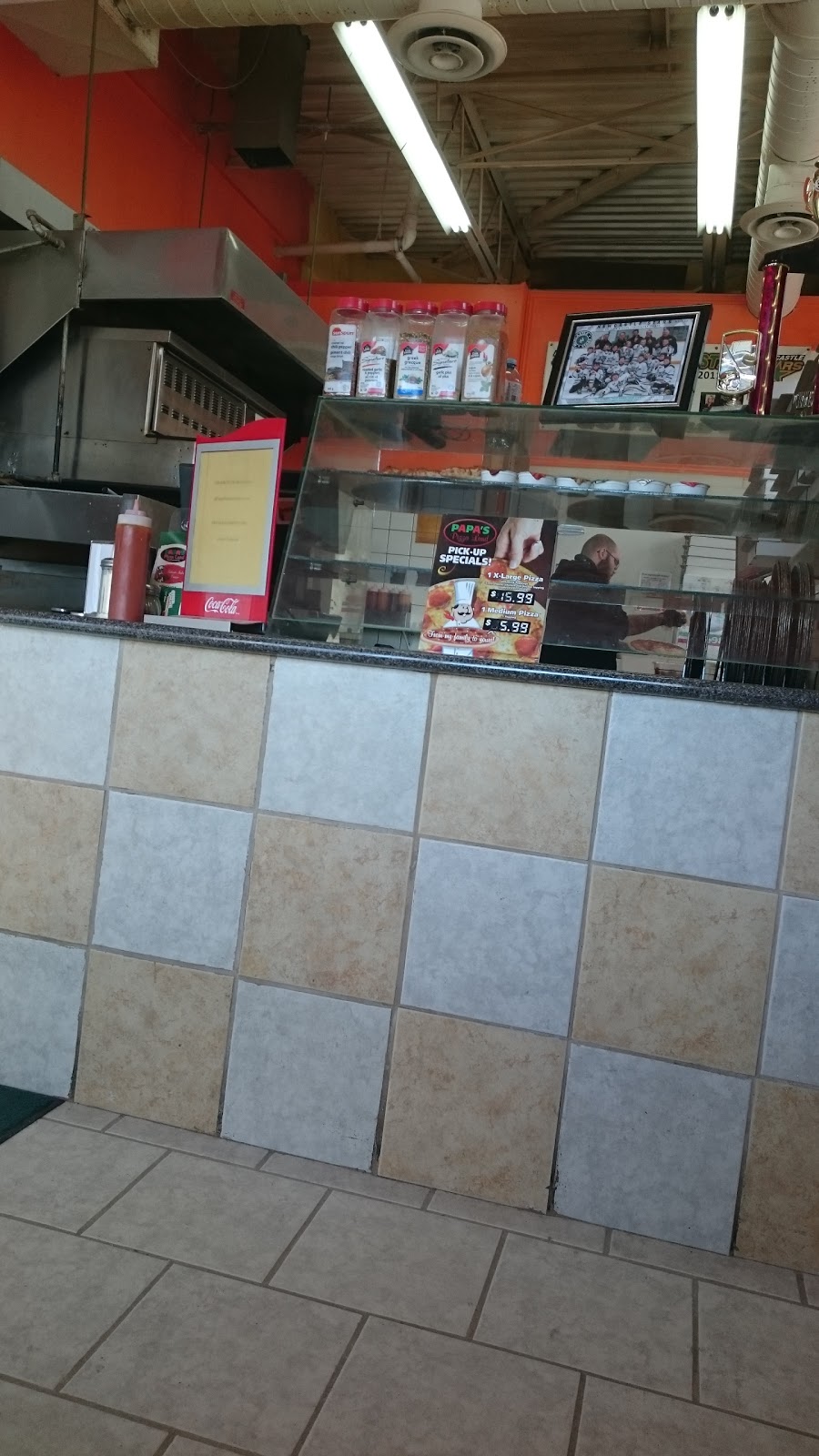 Papas Pizza Land | 361 King Ave E, Newcastle, ON L1B 1H7, Canada | Phone: (905) 987-5115