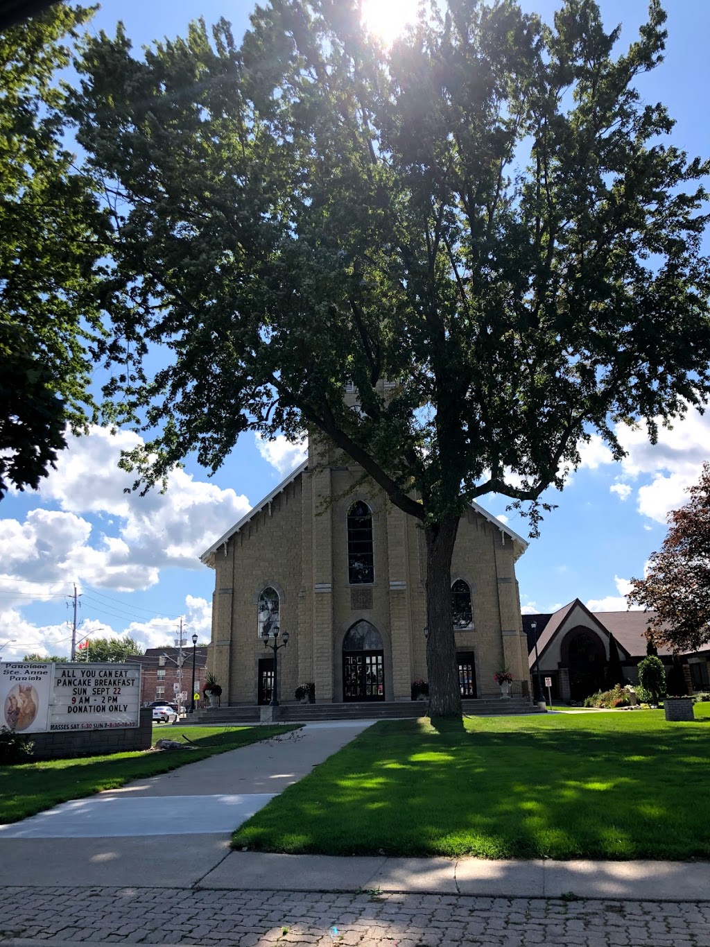Ste-Annes Parish | church | 12233 Tecumseh Rd E, Windsor, ON N8N 1M3, Canada | 5197352182 OR +1 519-735-2182