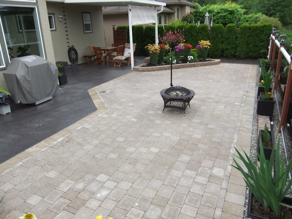 ISLAND WEST PAVING STONE | 6809 Philip Rd, Lantzville, BC V0R 2H0, Canada | Phone: (250) 390-1155