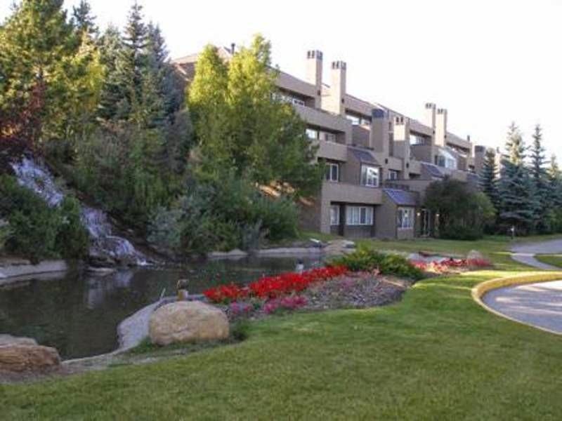 Olympic Suites | 223 Village Terrace SW #6, Calgary, AB T3H 2L4, Canada | Phone: (403) 355-5175