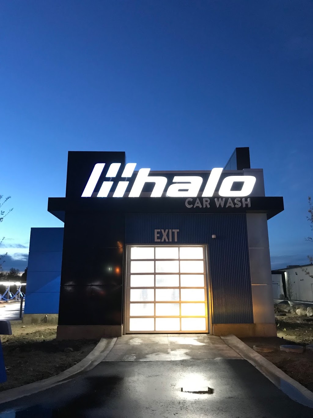 Halo Car Wash | 1010 Ontario St, Stratford, ON N5A 6Z3, Canada
