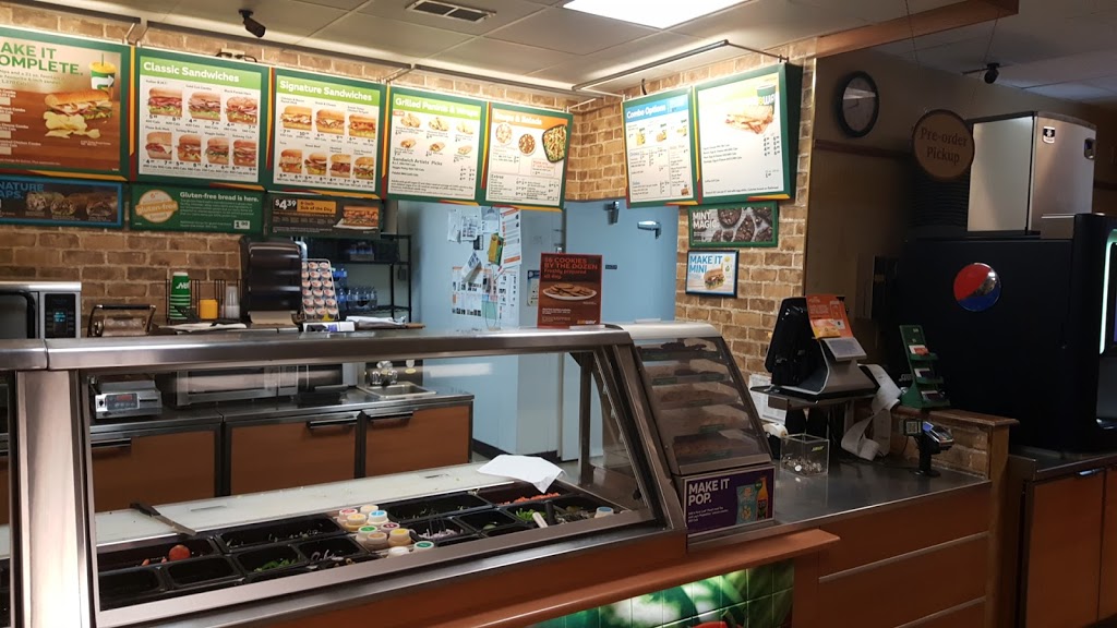 Subway | 247 Centennial Pkwy N Unit # 16, Hamilton, ON L8E 2X3, Canada | Phone: (905) 560-0335