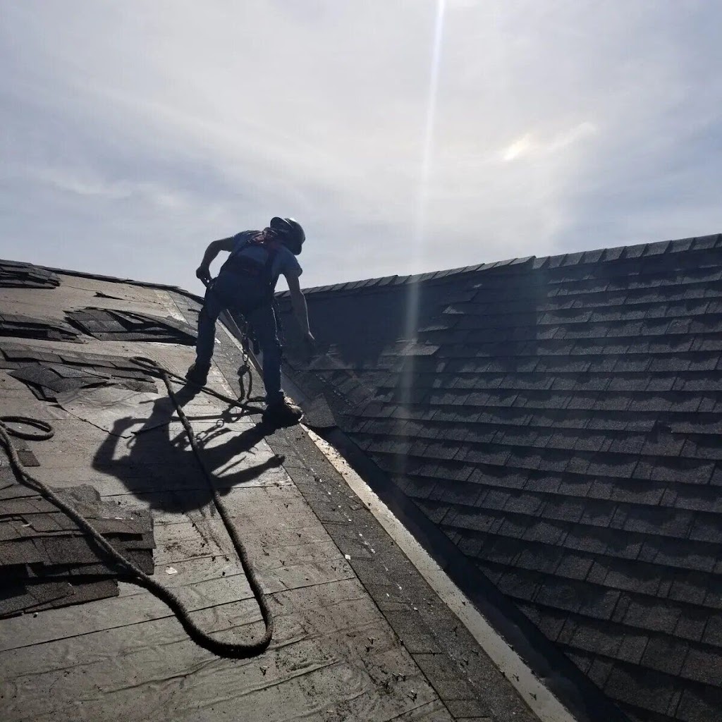 D.S Roofing | 39 Rue de Bécancour, Gatineau, QC J8P 7X5, Canada | Phone: (819) 525-9401