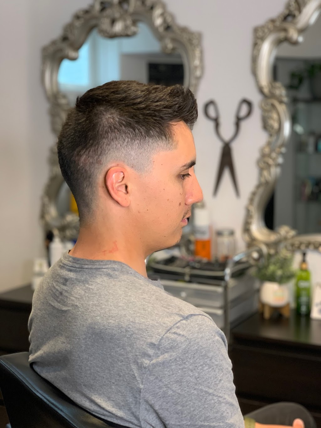 Studio V Beauty | 1 Catherine Dr, Barrie, ON L4N 0Y7, Canada | Phone: (905) 952-7540