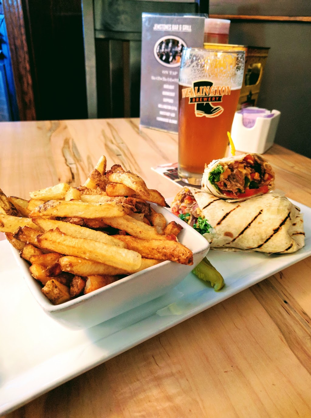 Jemstones Bar and Grill | 47 Elora St S, Clifford, ON N0G 1M0, Canada | Phone: (519) 327-5367