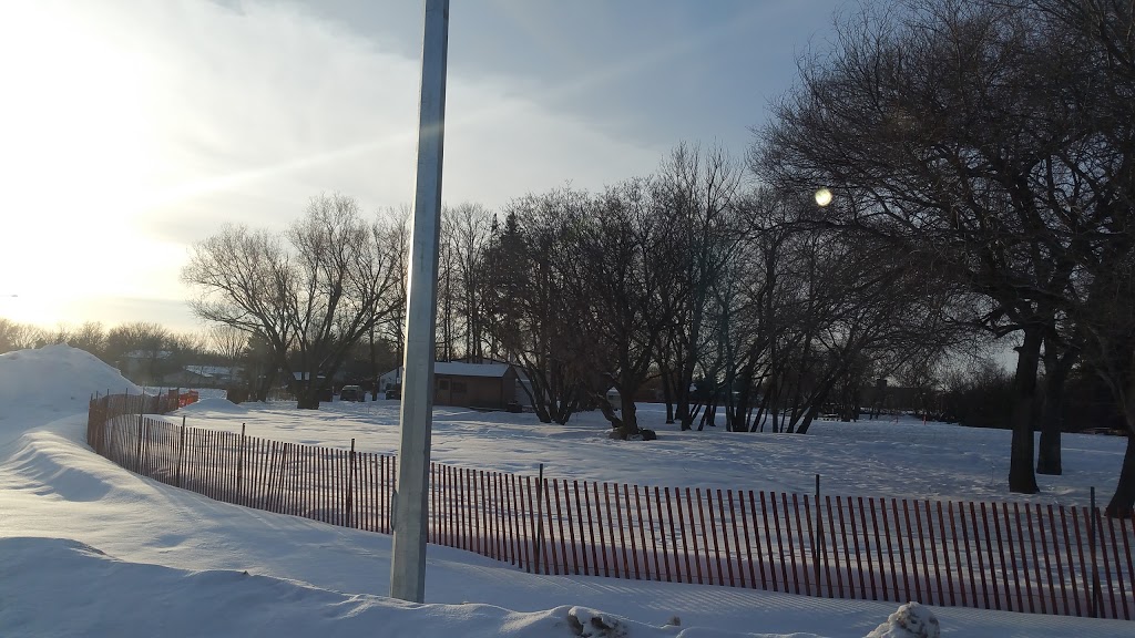 Heritage Victoria Community Club | 950 Sturgeon Rd, Winnipeg, MB R2Y 0L2, Canada | Phone: (204) 837-9653