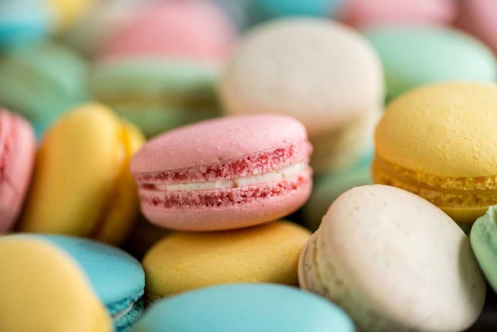 Petits Macarons | 1758 Montreal Rd, Gloucester, ON K1J 6N3, Canada | Phone: (613) 889-4948
