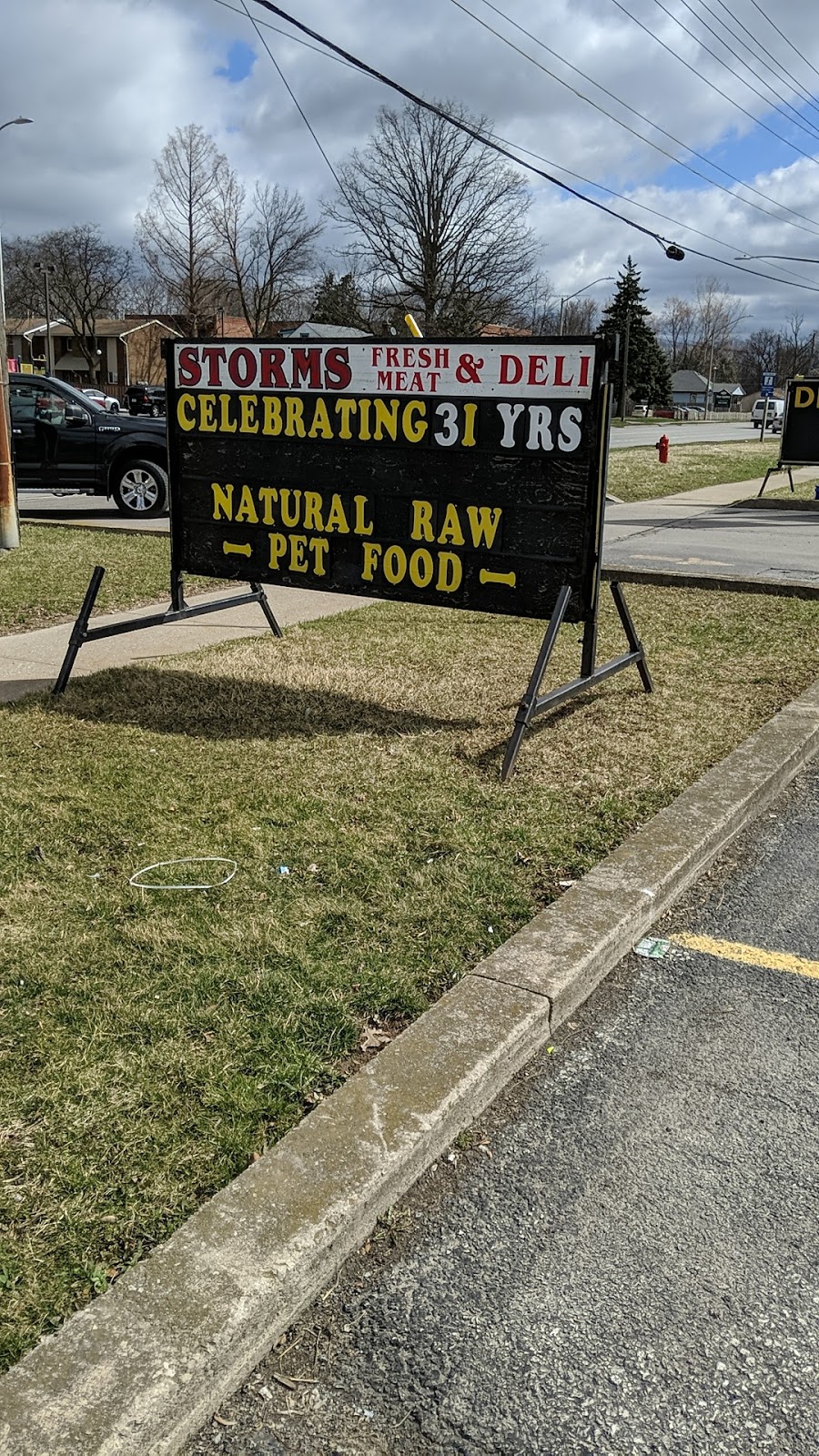 Storms Fresh Meat & Deli | 6144 McLeod Rd, Niagara Falls, ON L2G 7P5, Canada | Phone: (905) 374-7393