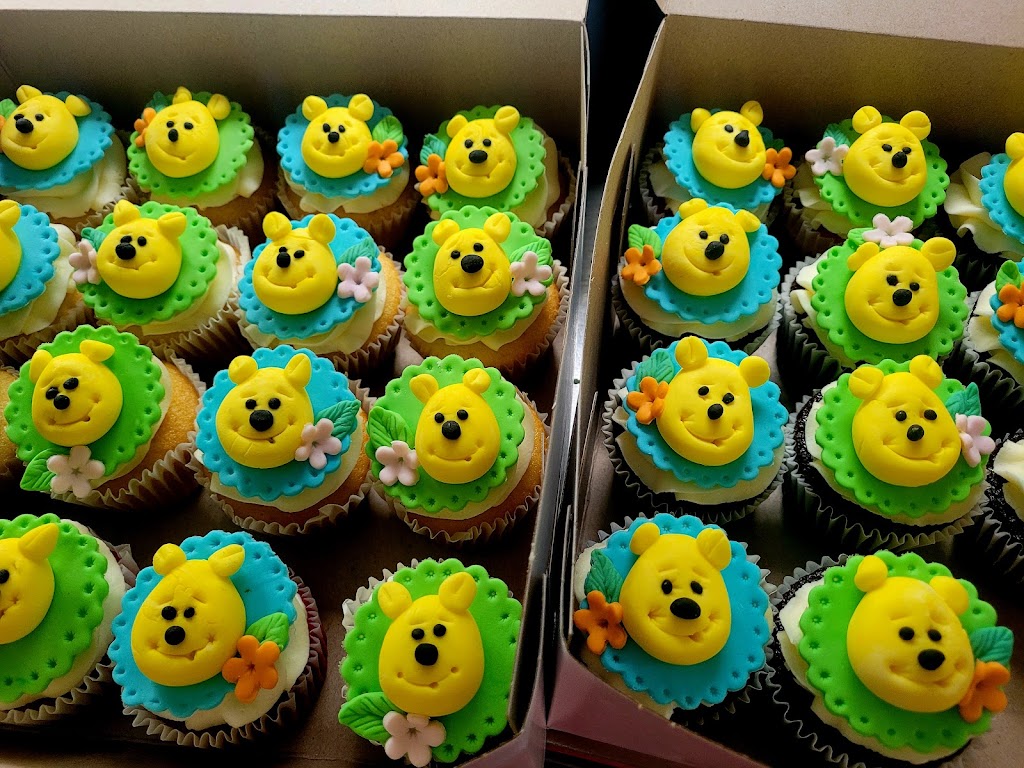 Pâtisserie Crazy about CupCakes | 81 Avenue St Louis, Beaconsfield, QC H9W 4X8, Canada | Phone: (514) 969-8988