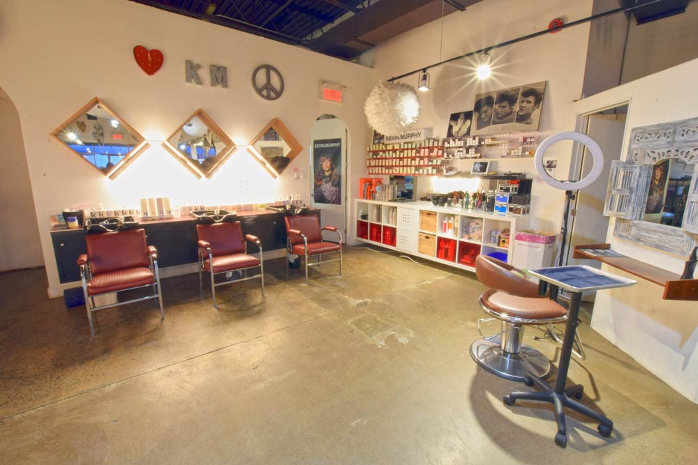 Revolution Hair Studio | 275 Av Elm, Beaconsfield, QC H9W 2E4, Canada | Phone: (514) 694-8317