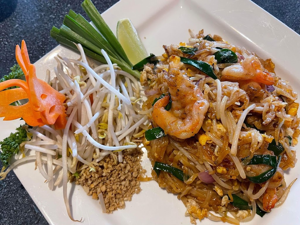 Champa Thai Cuisine | 193 King Edward Ave, Ottawa, ON K1N 7L4, Canada | Phone: (613) 321-4122