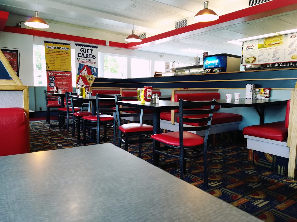 Salisbury House (Main Street & Matheson Ave) | 1545 Main St, Winnipeg, MB R2W 3W3, Canada | Phone: (204) 589-2955
