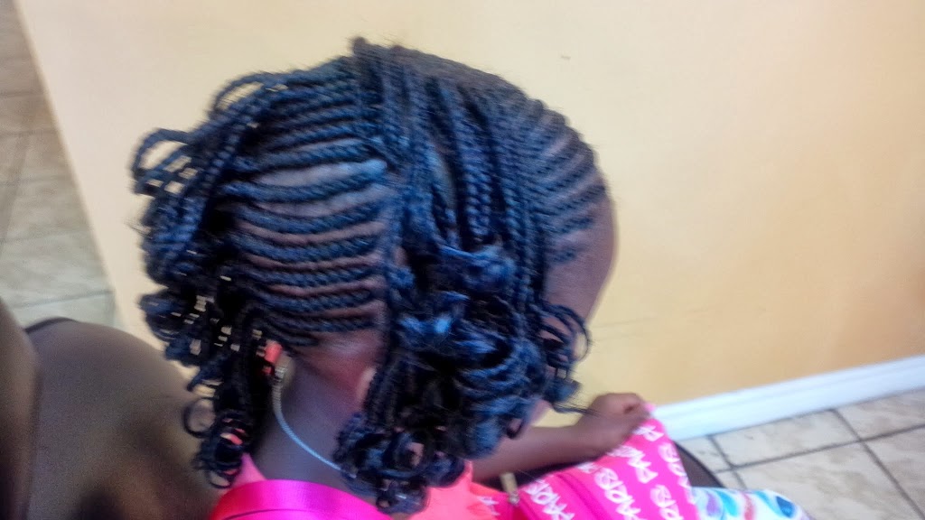 New Touch Hair Studio | 499 Ray Lawson Blvd #27, Brampton, ON L6Y 4E6, Canada | Phone: (905) 216-9228