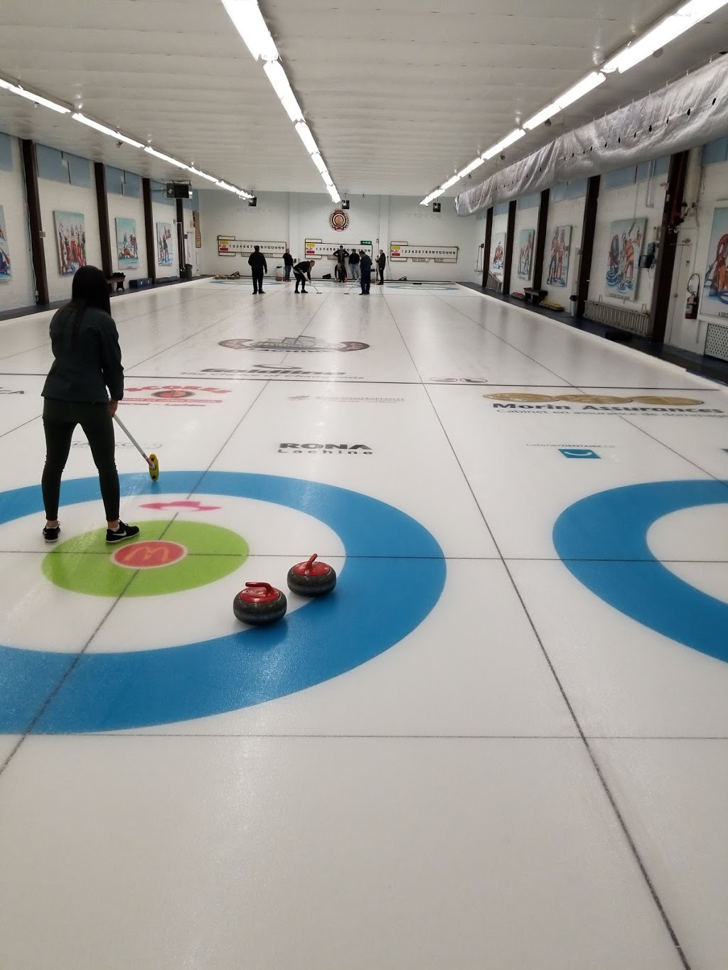 Club De Curling Lachine | 4105 Rue du Fort Rolland, Lachine, QC H8T 1W1, Canada | Phone: (514) 637-9521